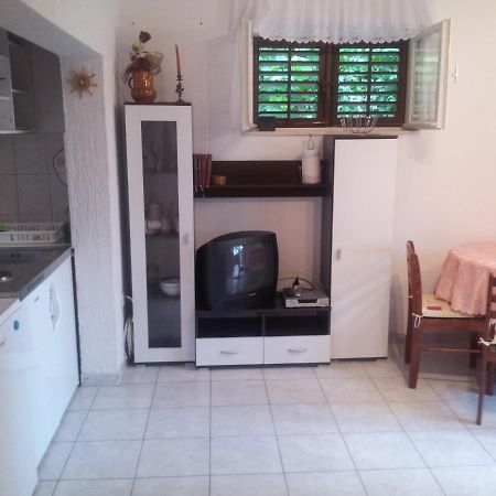 Zora Apartment Seget Vranjica Exterior foto