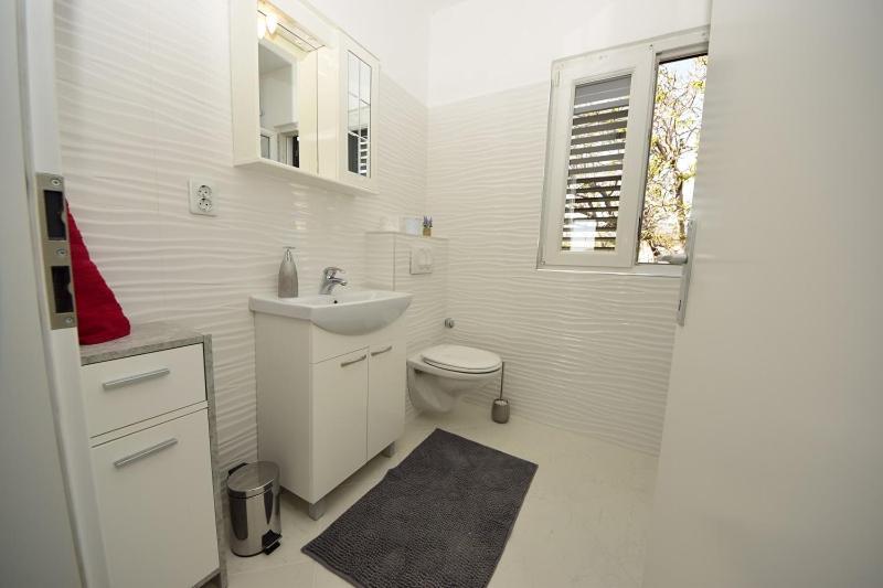 Zora Apartment Seget Vranjica Exterior foto