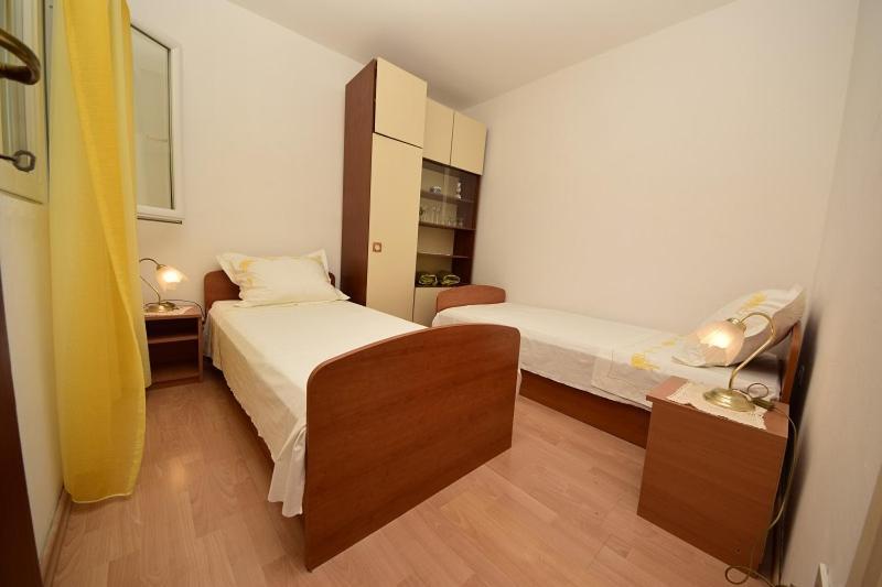 Zora Apartment Seget Vranjica Exterior foto
