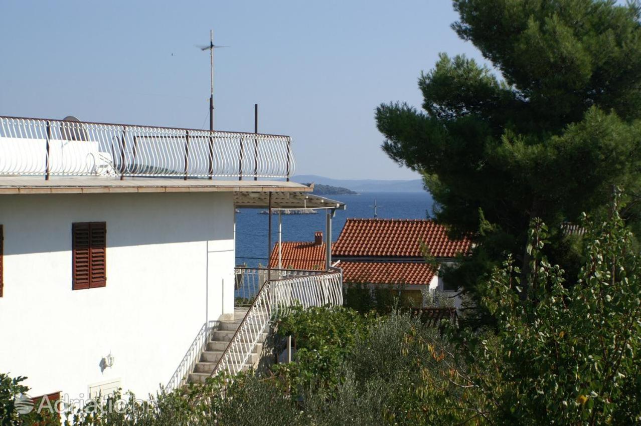 Zora Apartment Seget Vranjica Exterior foto
