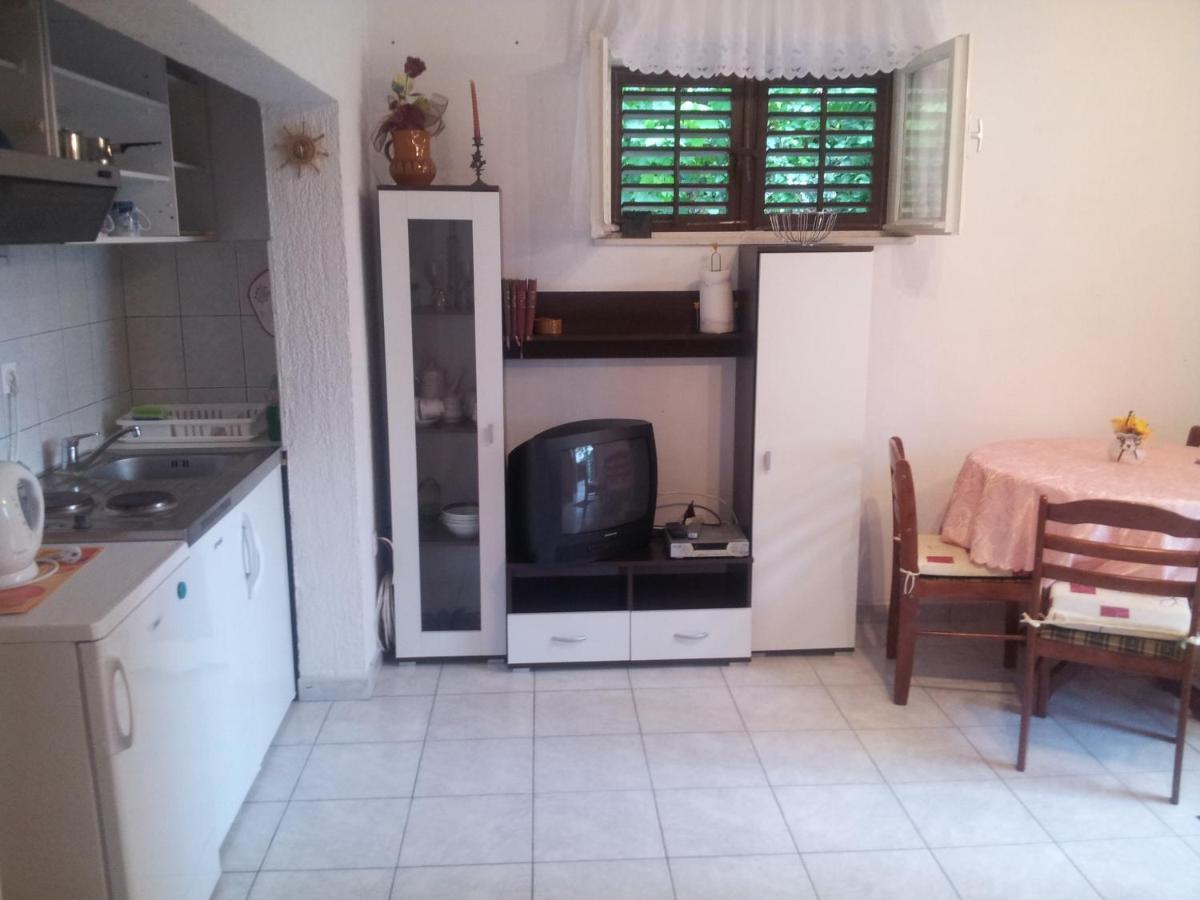 Zora Apartment Seget Vranjica Exterior foto