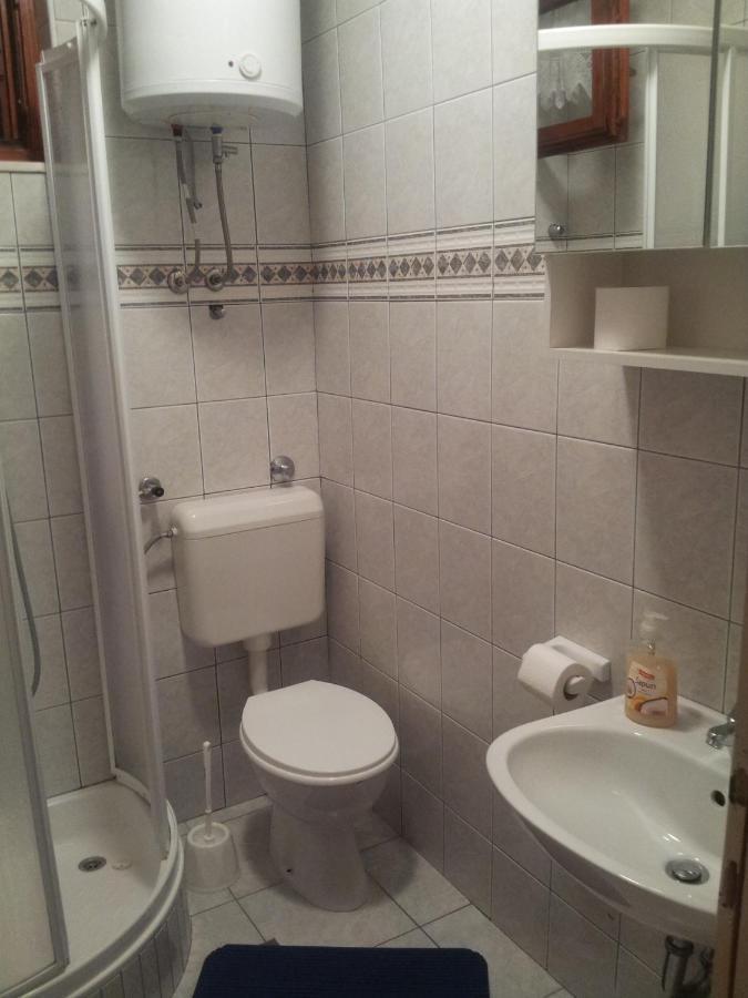 Zora Apartment Seget Vranjica Exterior foto