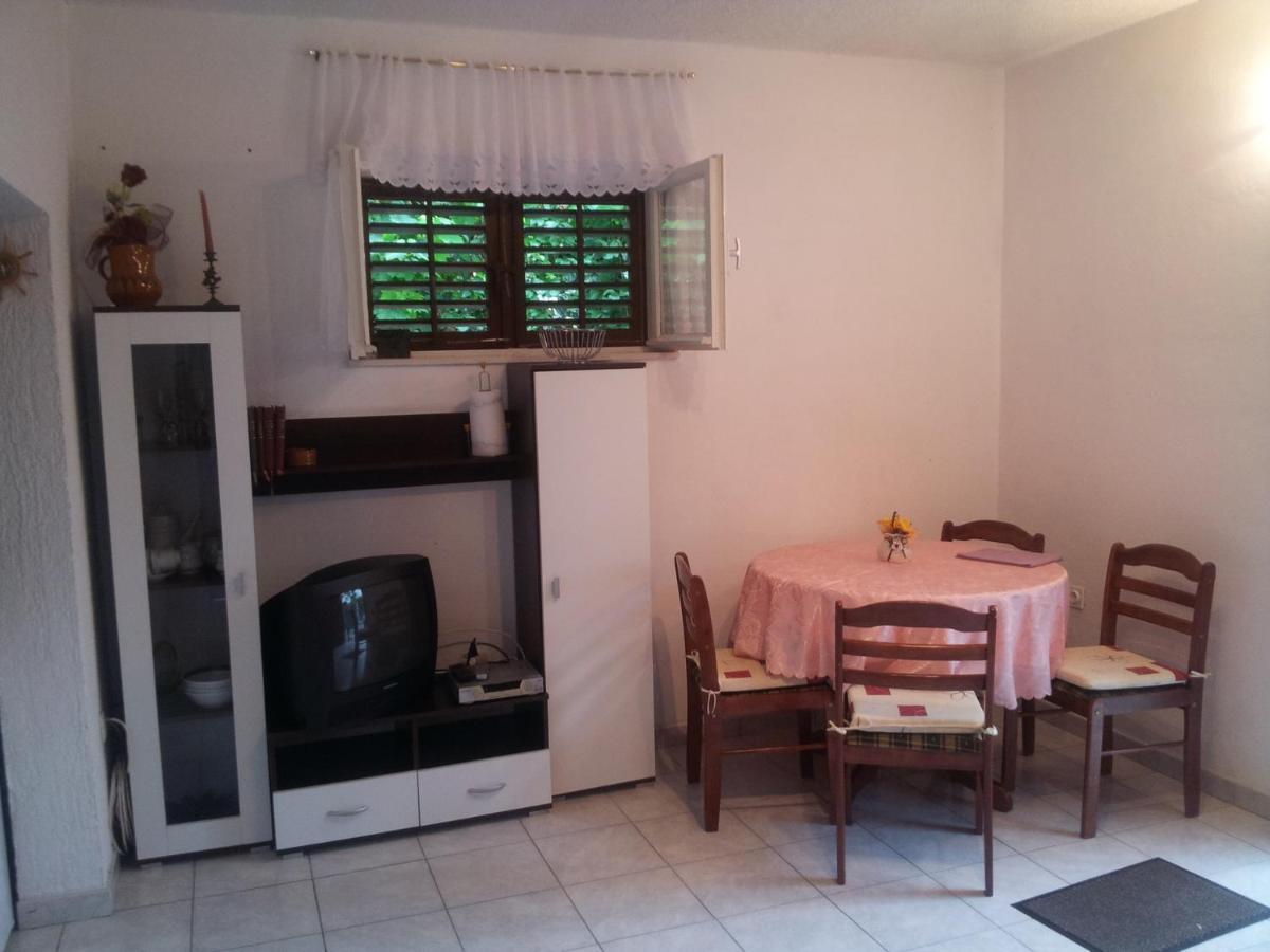 Zora Apartment Seget Vranjica Exterior foto